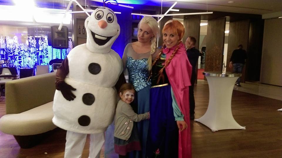 Frozen Elsa, Anna and Olaf